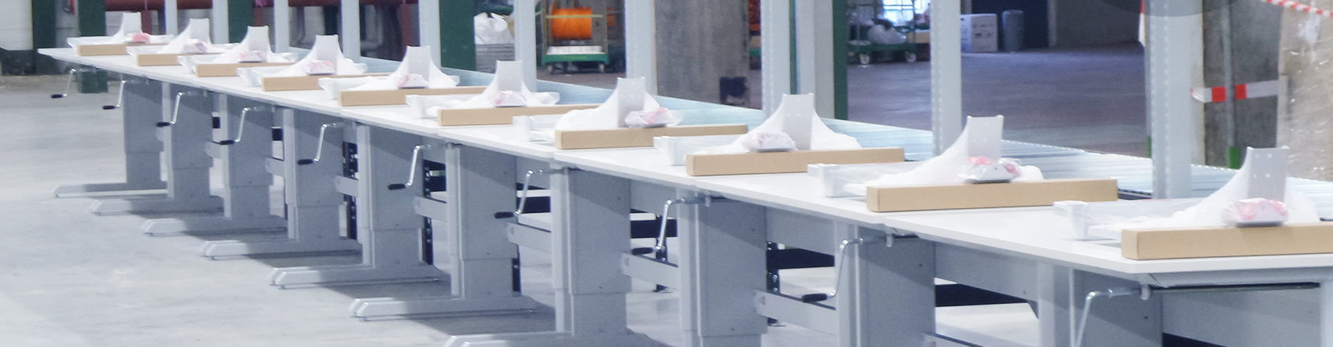 Sovella Nederland Treston logistieke werkplek voor webshops en ecommerce - logistieke werkplek - magazijn werktafel