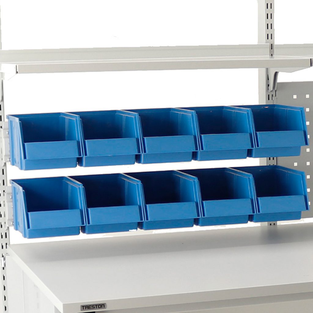 Sovella Nederland Treston opslagbakken - containers en bakkenstrips op een werktafel of inpaktafels - logistieke werkplek - magazijn werktafel