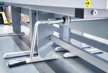 Instrumentarium ziekenhuis kiest voor ESD werktafels
