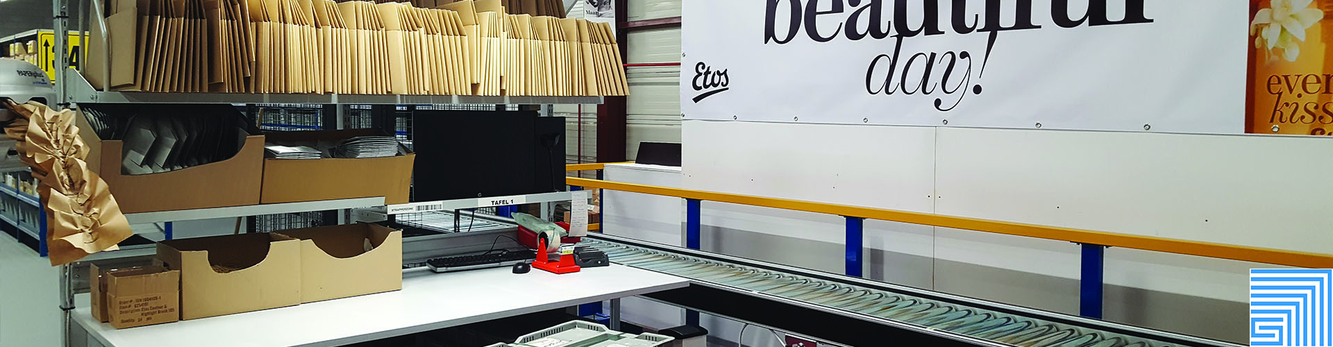 Sovella Nederland Treston inpaktafel met motorische rollenbanen voor webshop etos